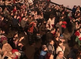 Spectacol: CRĂCIUN PRIN MÂINI ŞI SUFLET DE COPIL