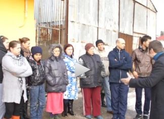 Dialog “aprins” intre cetatenii din zona Fruvileg si primar. Cetatenii reclama probleme cu apa potabila