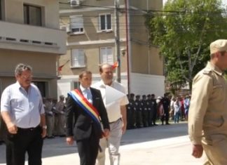 Depunerea de coroane cu ocazia proclamarii Independentei de stat a Romaniei