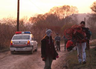 In mai multe judete, firma Prospectiuni S.A. a incalcat dreptul la proprietate. Priviti ce a urmat.