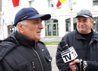 La mulți ani, români!