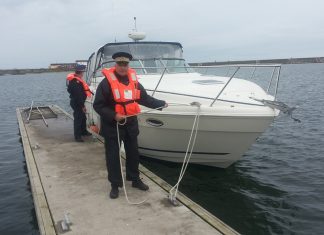 Poliţiştii de frontieră din cadrul Grupului de Nave Mangalia au depistat zeci de cuşti și plase de pescuit în Marea Neagră