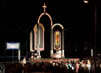Licitaţie pentru construcţia scenei folosită la evenimentul “Lumina de la malul mării”