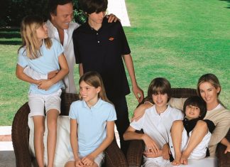 Succesul lui JULIO IGLESIAS la femei, iluzie sau realitate