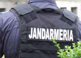 Comerţ ilicit întrerupt de jandarmi pe plaja din staţiunea Venus