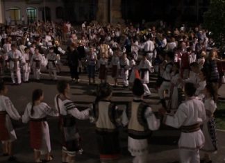 A inceput festivalul “Dobroge, mandra gradina”