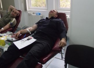 Jandarmii constănţeni donează sânge pentru semenii lor