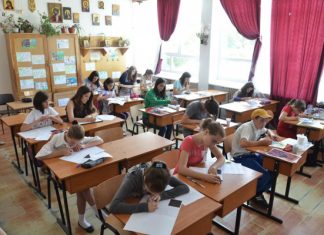 27 de elevi de la Liceul Teoretic ,, Callatis” s-au calificat la etapa județeană a Concursul Judeţean de Limba și Literatura Română ”Comorile Condeiului”, ediția a V a
