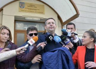 Deputatul Theodor Nicolescu, retinut de DNA. A prejudiciat bugetul de stat cu aproximativ 75.000.000 euro.