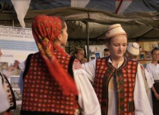 Ansamblul folcloric Doiniţa al Cercului Militar Bistriţa