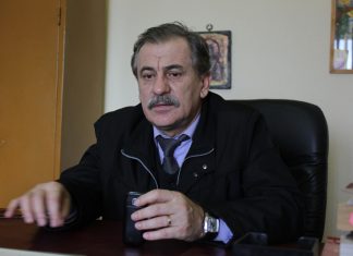 Fostul şef al Poliţiei Mangalia, Nicolae Pescaru, este revoltat: „Trăim într-o ţară în care veteranii de război caută în gunoi”