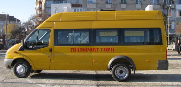 microbuze elevi