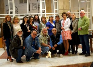 Artisti plastici din Mangalia, prezenti la vernisajul de pictură : TRANZIȚII CROMATICE”