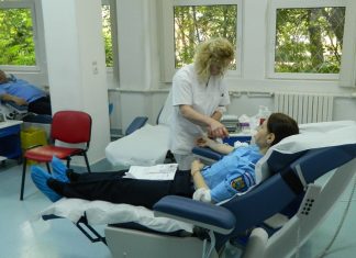 Jandarmii constănţeni donează sânge pentru semenii lor