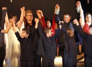 Aplauze la scena deschisa pentru tinerii artisti de la Scoala “Gala Galaction” din Mangalia.