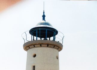 Farurile și digurile Mangaliei sau despre o gravă confuzie, „FARUL GENOVEZ”