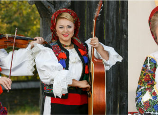 In aceasta seara la Teatrul de Vara din Jupiter: regal de muzică populara cu Cornelia și Lupu Rednic
