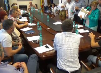 Consilierii PNL din Mangalia: “Nu mai vrem scandaluri politice. Este nevoie de colaborare”