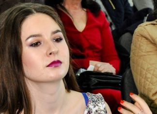 Loredana Ionela Toader , tânăra poetă din Mangalia, își lansează a treia carte de poezie: „ZEITATE FURATĂ”