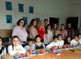 Mărțișoare cu suflet, oferite de elevii Liceului Teoretic ,,Callatis”