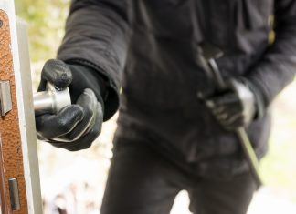 Tanar din Mangalia, banuit de comiterea unei infractiuni de furt calificat