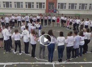 LA MULȚI ANI, ROMÂNIA! Un mesaj impresionant al elevilor de la Liceul Teoretic “Callatis” Mangalia