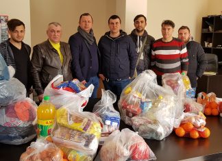 Tinerii liberali, alături de oamenii nevoiași din Mangalia