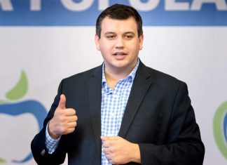 PMP Constanţa îl susţine pe Eugen Tomac la conducerea partidului. Palaz candidează pentru funcția de președinte al Ligii Aleșilor Locali