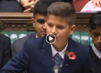 Explozie de aplauze în Parlamentul britanic pentru un puşti din România. Victor Ciunca și-a încheiat discursul în limba română