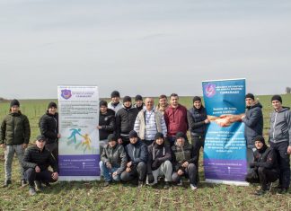 Voluntariat în Vama Veche. 150 de pomi fructiferi au fost plantaţi de militarii de la UM 02109 și UM 02196 Mangalia