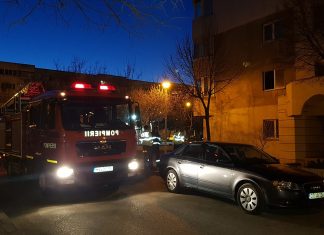 Incendiu în Mangalia. A luat foc un apartament situat pe strada Rozelor.
