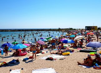 Minivacanță de 4 zile pentru bugetari. Guvernul a dat liber și pe 16 august