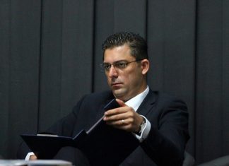 Președintele CJC, Marius-Horia Țuțuianu, închide ochii la situația dramatică a elevilor care se trezesc la 4 dimineața ca să ajungă la școală