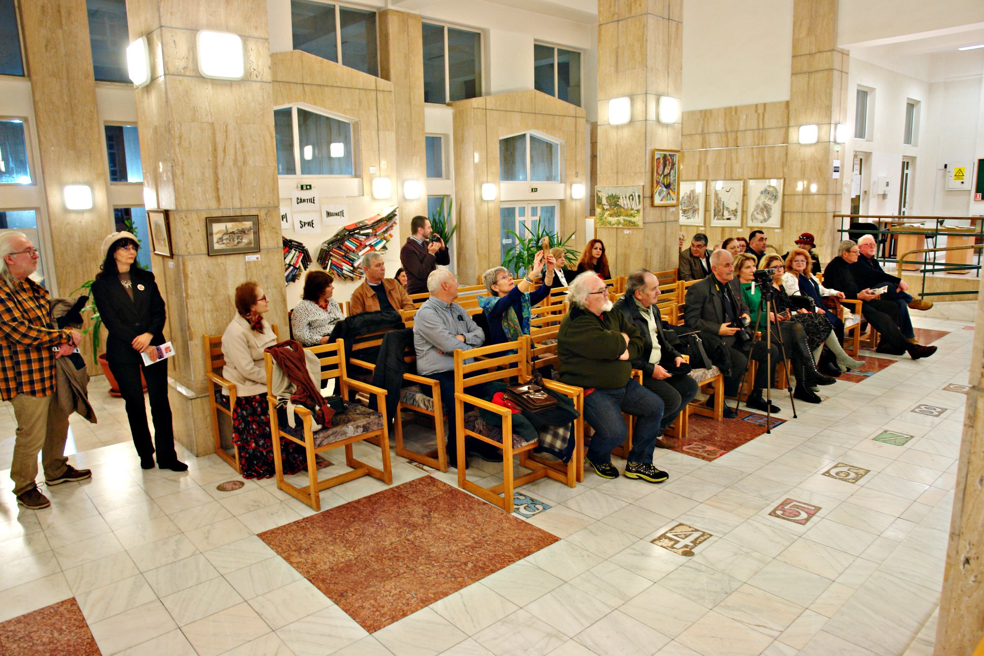Expoziția de artă modernă Mix Media 3