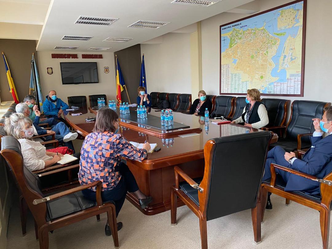 foto dezbatere profesori mangalia