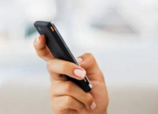 Tâlhărie la Mangalia! Unei tinere i-a fost smuls telefonul din mână