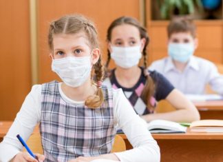 ”Vin examenele. Cum ne protejăm copiii?” – Dezbatere online despre organizarea perioadei de pregătire și a examenelor de Evaluare Națională și de Bacalaureat