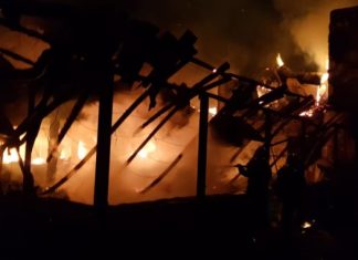 Incendiu devastator la Mangalia: un bărbat și-a pierdut viața