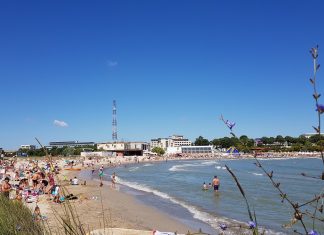 Persoană scoasă din apă în zona portului pescăresc din Mangalia