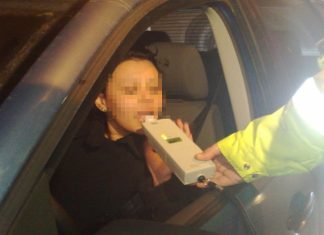O femeie a fost prinsă în stare de ebrietate la volan, pe strada Rozelor din Mangalia