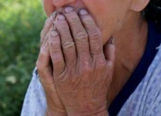 ATENȚIE la hoți! O bătrânică din Mangalia a fost jefuită de două individe necunoscute, care s-au prezentat ca fiind angajate ale Direcției de Asistenta Socială