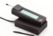 28 de ani de la prezentarea primului smartphone din lume