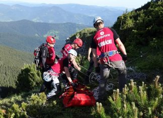O persoană a murit și alta este grav rănită după un accident în munții Făgăraș