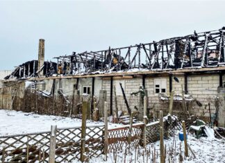 Solicitare de ajutor pentru familia din Vama Veche a căror casă a fost distrusă în incendiului de joi seara