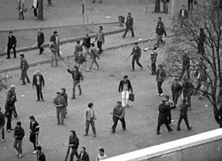 LECȚIA DE ISTORIE – 20 martie: In Memoriam – Conflictul interetnic de la Târgu Mureș din 1990