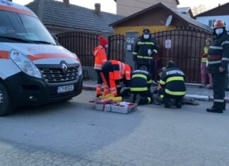Costinești: Un copil de opt ani a murit strivit de țevi și altul de 11 ani a ajuns la spital