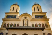 Procesiune și slujbă specială la Mangalia, de praznicul Sfântului Gheorghe