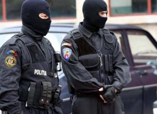 Clanul Raim din Mangalia, în vizorul DIICOT. Sunt bănuiți de săvârșirea infracțiunilor de proxenetism, spălare a banilor și cămătărie
