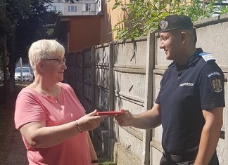 Daniel, un jandarm cu simţ civic. A restituit banii găsiți într-o agendă