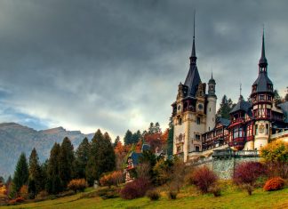 Acum 146 de ani, pe 10 august 1875, la Sinaia era pusă piatra de temelie a Castelului Peleș